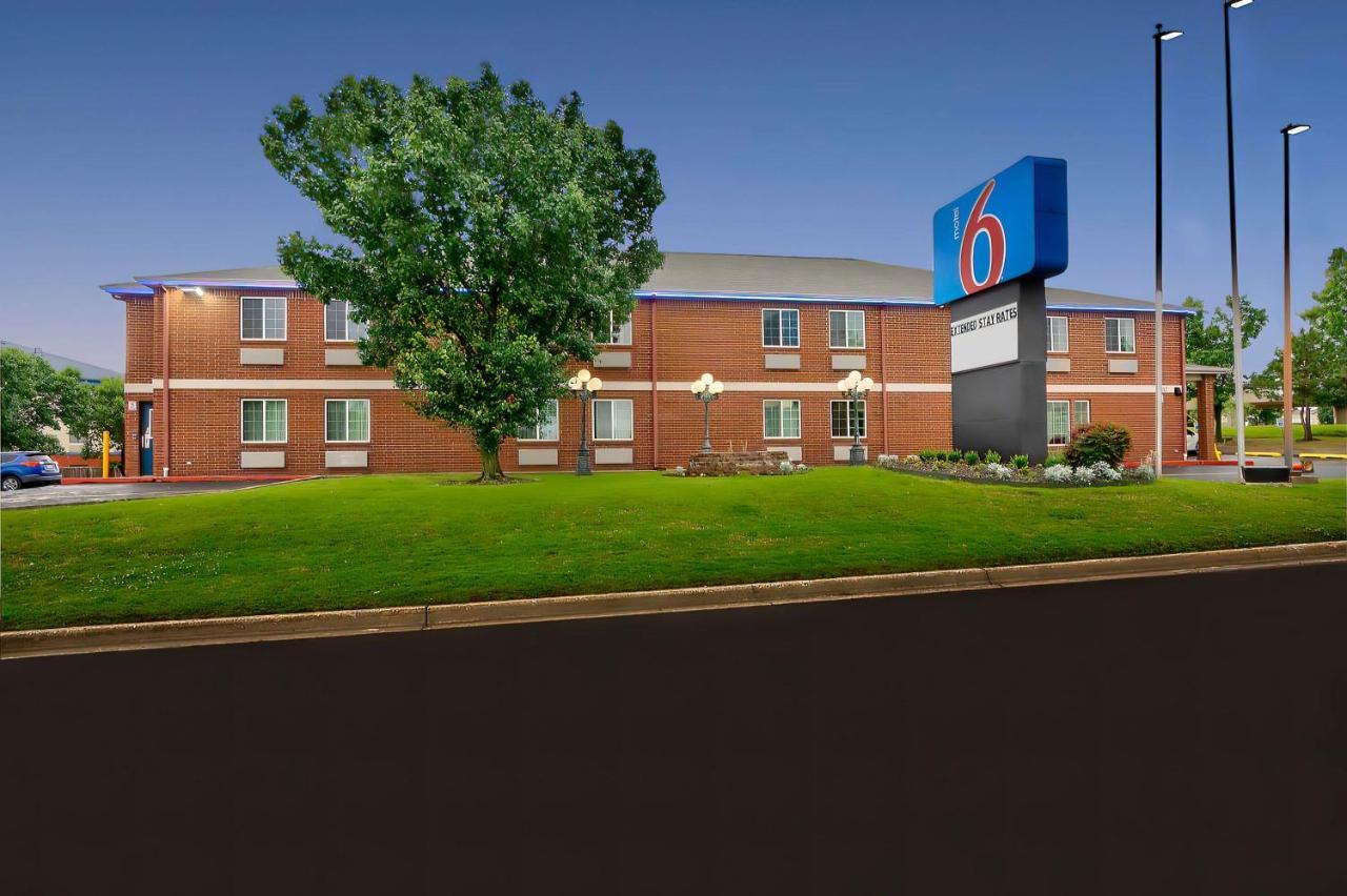 Motel 6 Tulsa, Ok - Central Ngoại thất bức ảnh